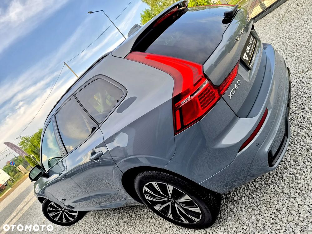 Volvo XC 60 B4 D AWD Plus Dark - 34