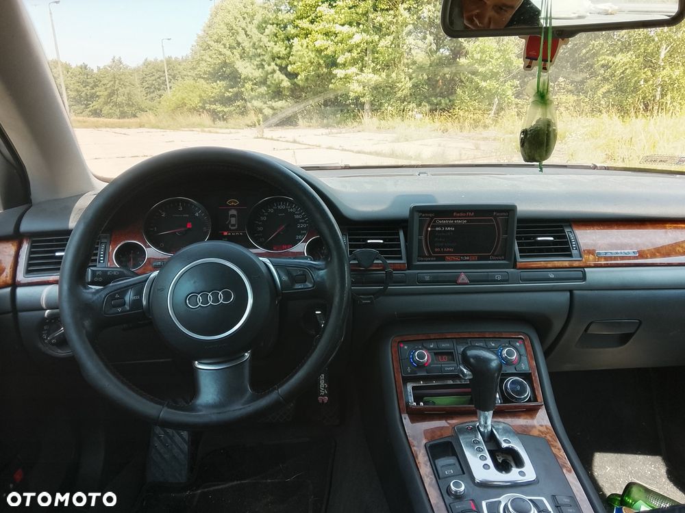 Audi A8 - 7