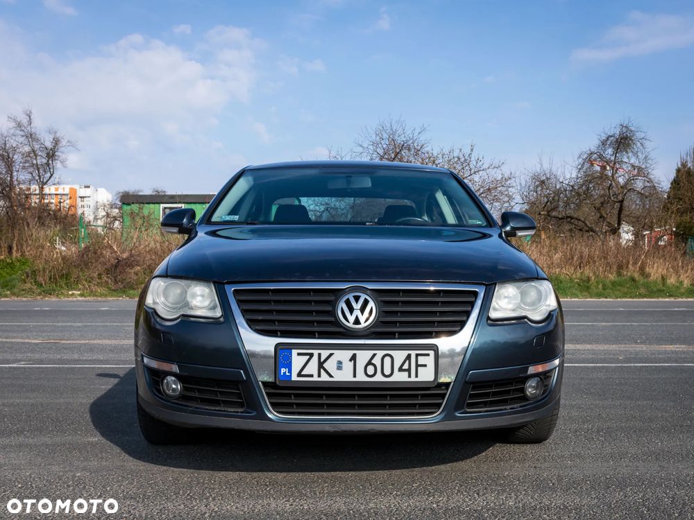 Volkswagen Passat 2.0 TDI DPF Comfortline - 2