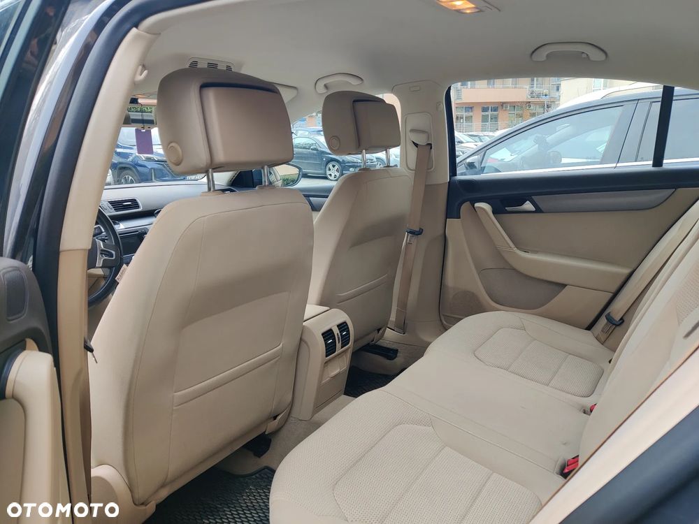 Volkswagen Passat 1.8 TSI Comfortline DSG - 6