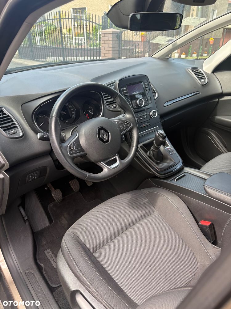Renault Scenic - 5