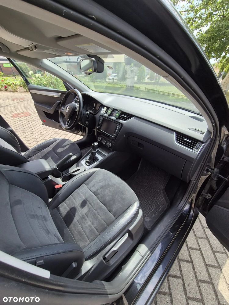 Skoda Octavia 2.0 TDI Elegance DSG - 18