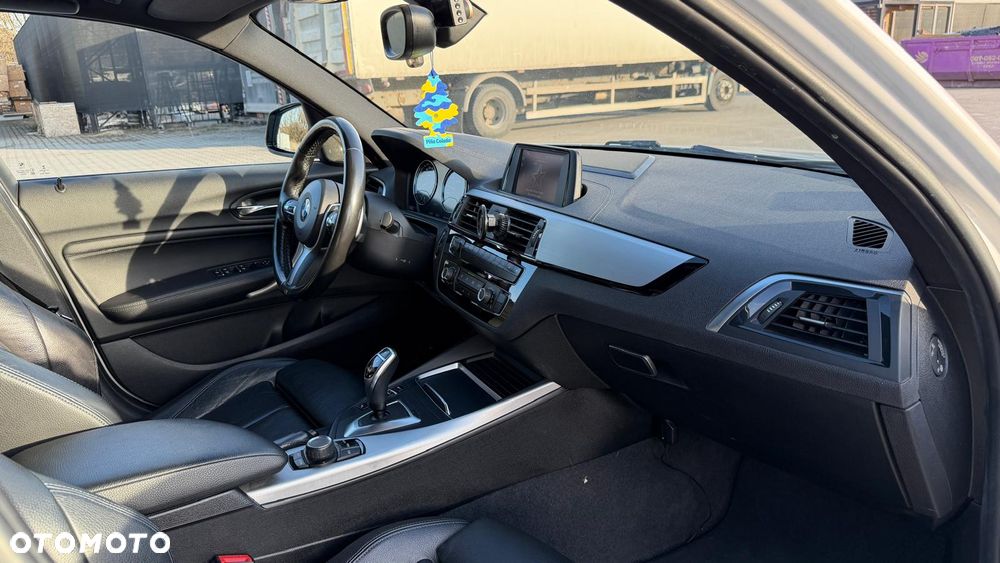 BMW Seria 1 125i GPF Advantage sport - 13