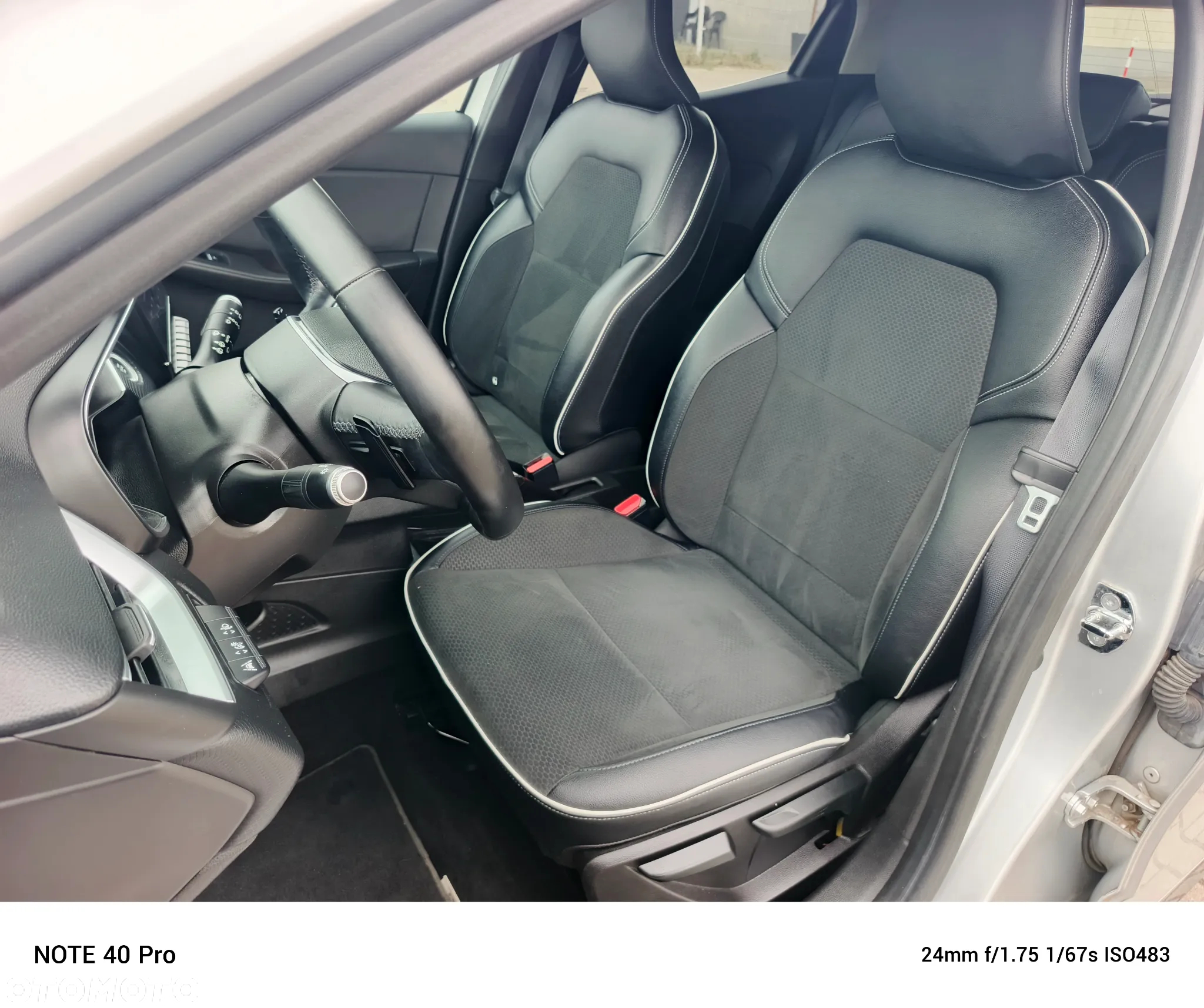 Renault Clio - 36