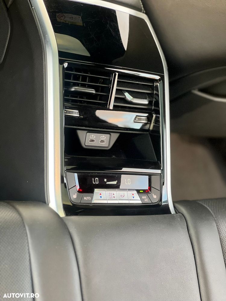 BMW Seria 8 840i - 21