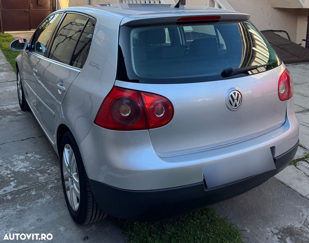 Volkswagen Golf - 2