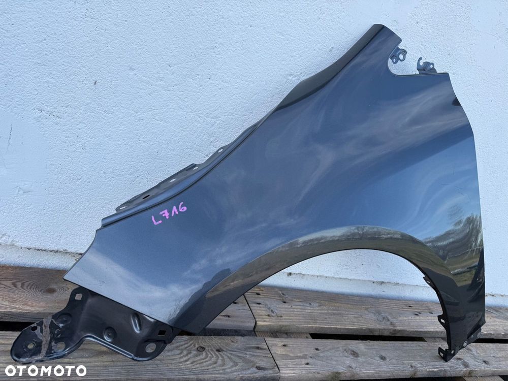 blotnik przod przedni lewy toyota corolla e21 hb kombi 2018- caly oryginal - 3