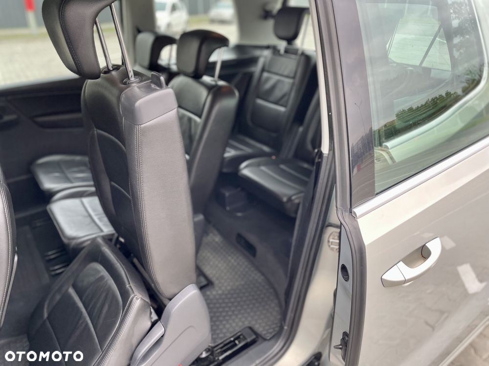 Volkswagen Sharan 2.0 TDI 4MOTION BlueMotion Technology Highline - 20