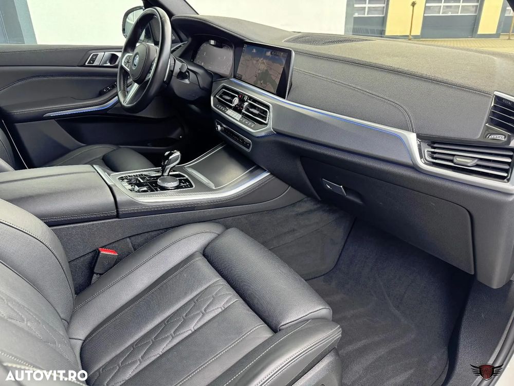 BMW X5 xDrive45e - 12