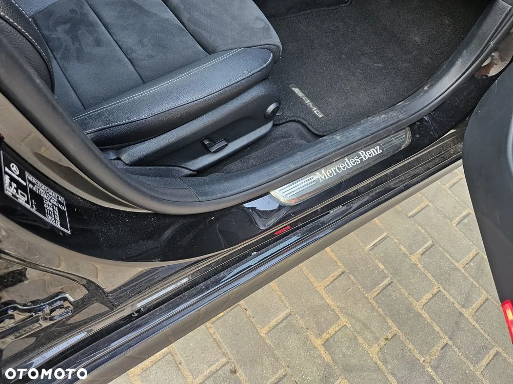 Mercedes-Benz Klasa E 300 9G-TRONIC AMG Line - 15