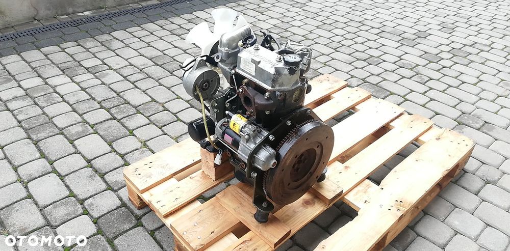 SILNIK ISEKI E269-G 10kW / 2800rpm 0,688L 5853zł netto - 5