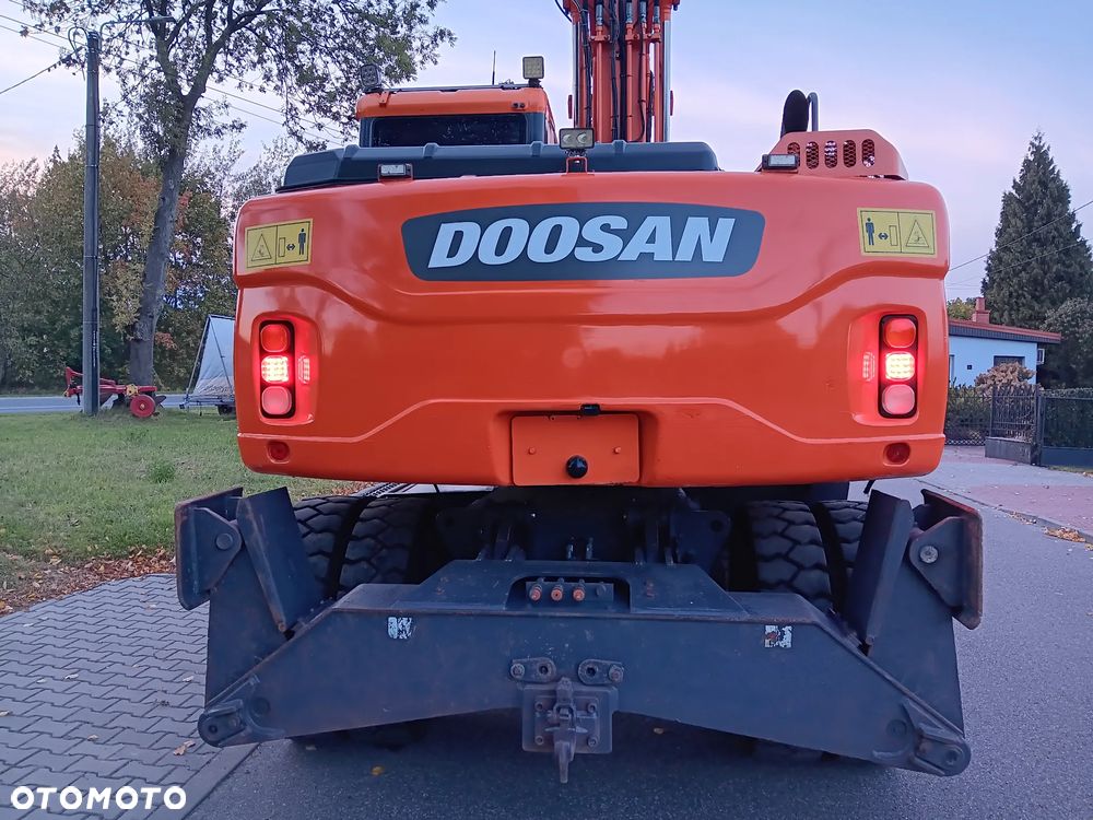 Doosan DX 140 W - 4