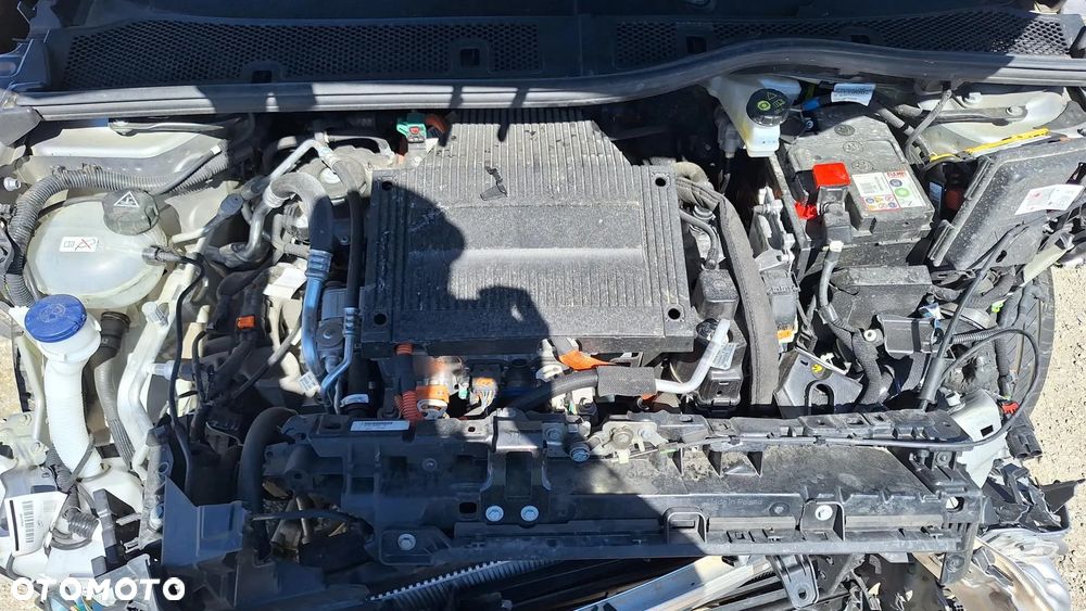 Peugeot 208 Elektromotor 136 Allure - 4