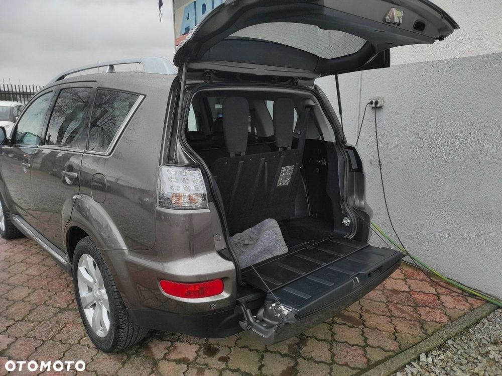 Mitsubishi Outlander - 20