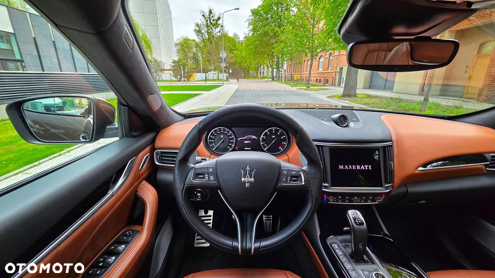Maserati Levante GTS Q4 - 29