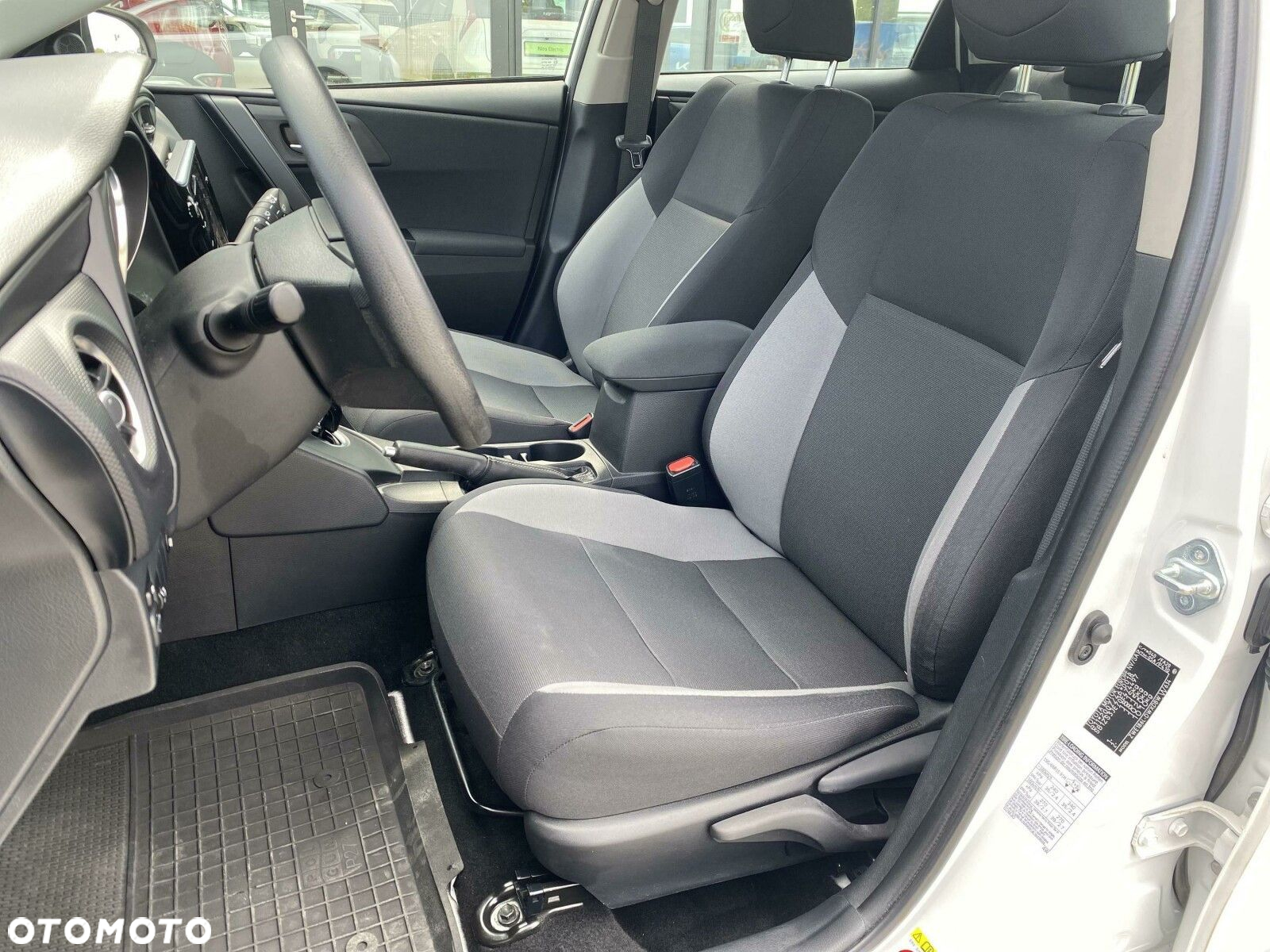 Toyota Auris - 9