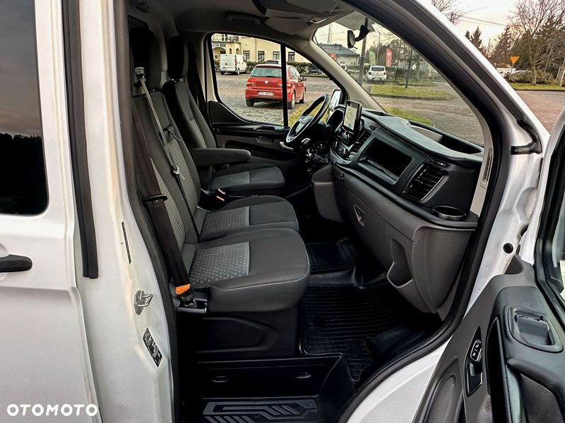 Ford Transit Custom - 13