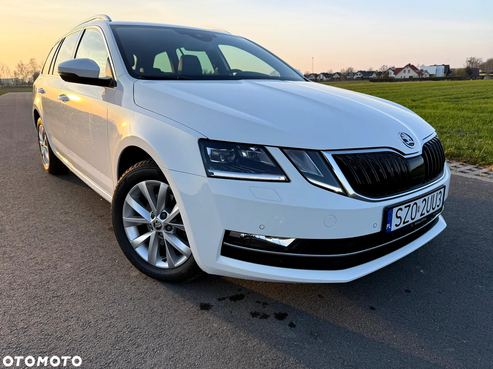 Skoda Octavia Combi 2.0 TDI DSG Style - 4