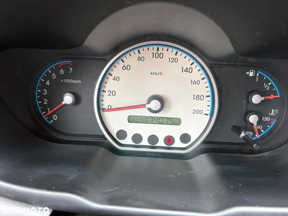 Hyundai i10 1.1 Classic - 8
