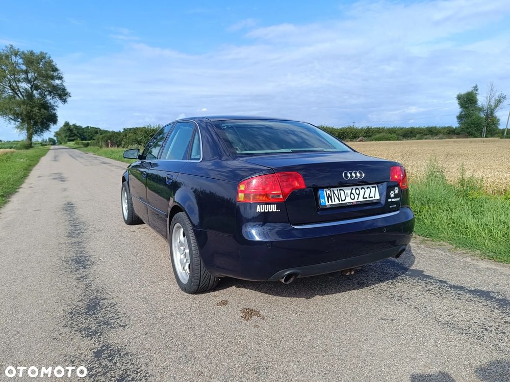 Audi A4 Limousine 2.0T FSI Quattro - 4