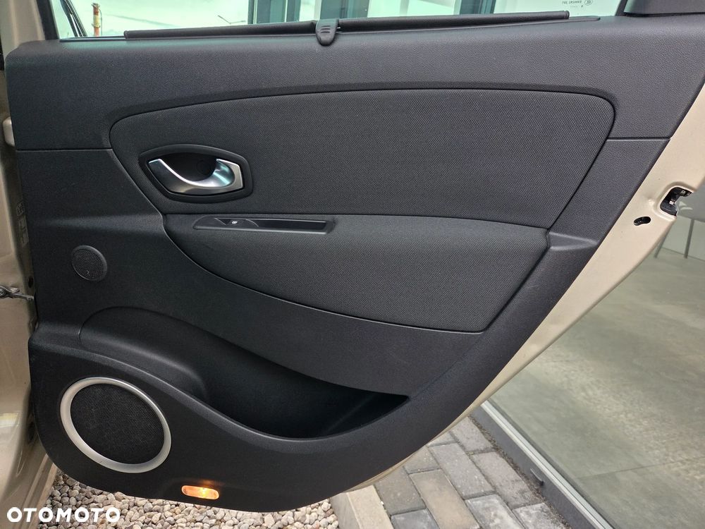 Renault Scenic TCe 130 Luxe - 11