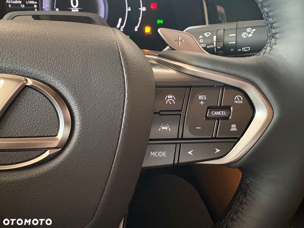 Lexus NX 350h Prestige 2WD - 18