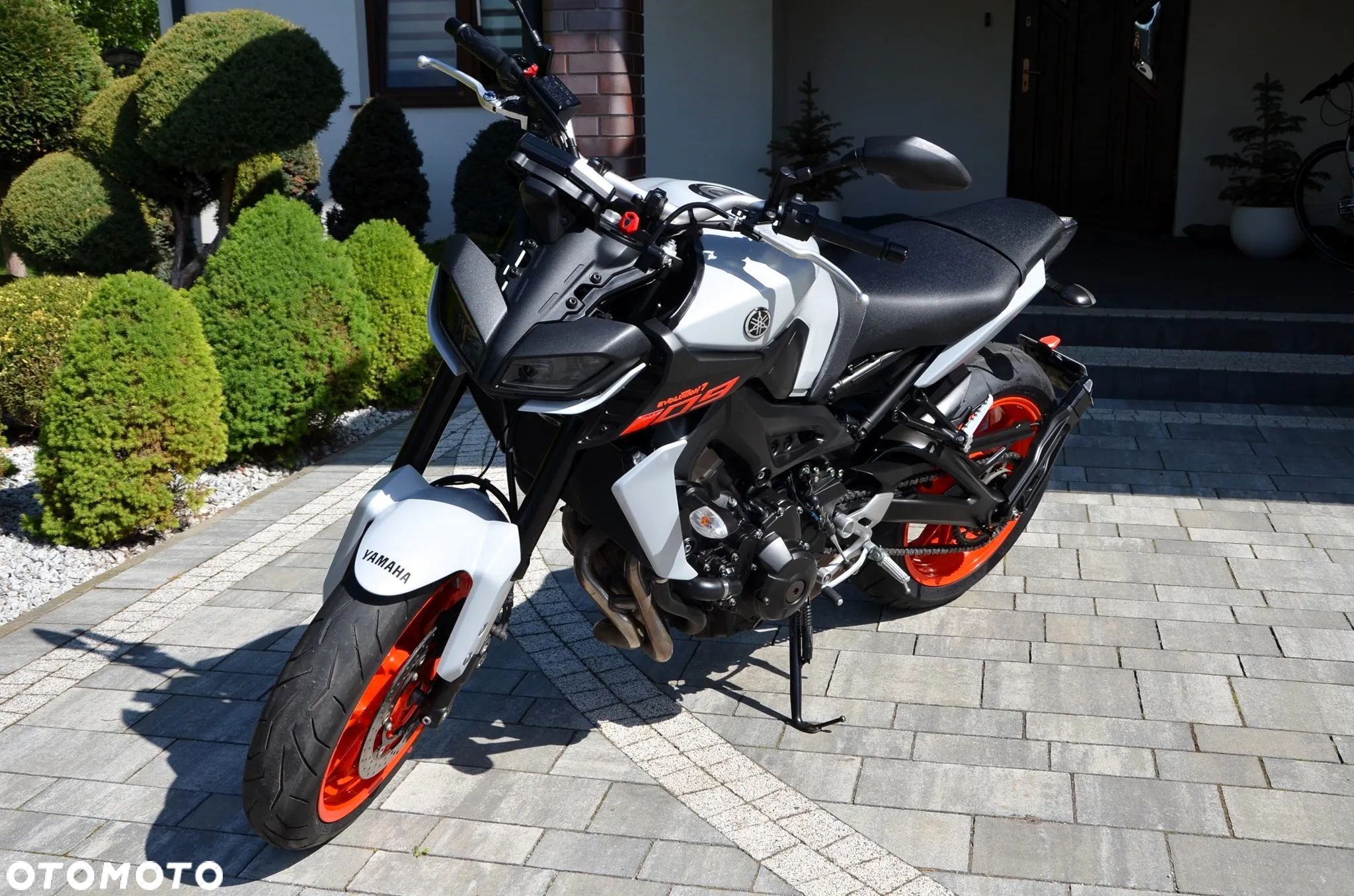 Yamaha MT - 1