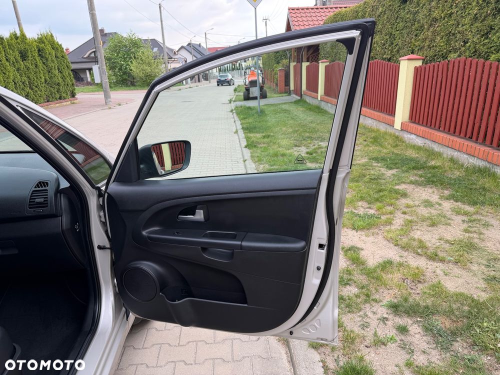 Kia Venga 1.6 CVVT Titanium Collection - 32