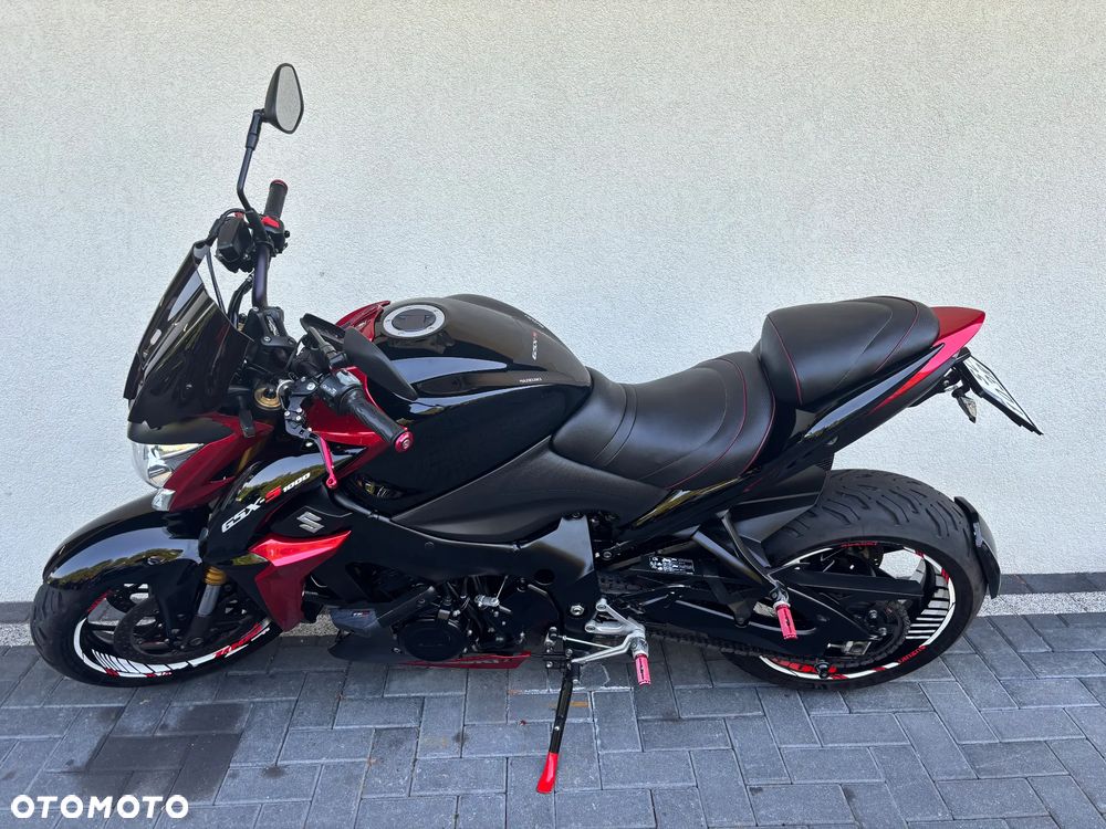 Suzuki GSX 1000 - 3