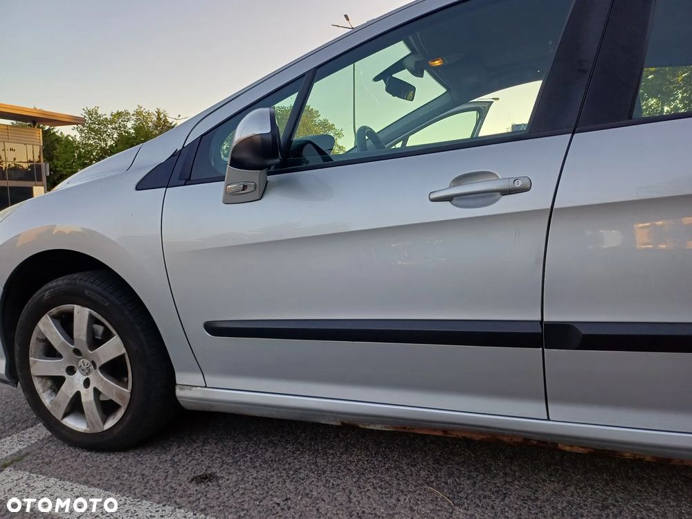 Peugeot 308 - 13