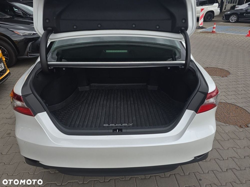 Toyota Camry 2.5 Hybrid Prestige CVT - 30