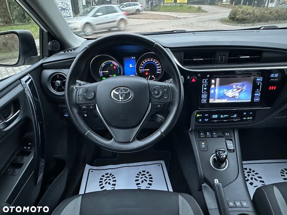 Toyota Auris 1.8 HSD Prestige - 19