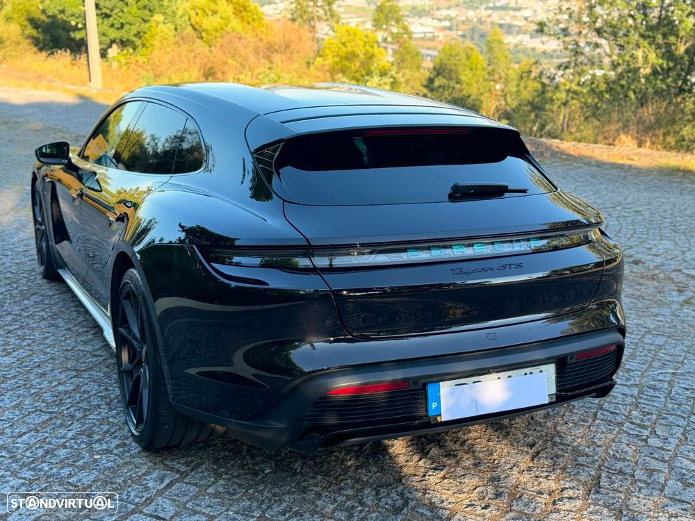 Porsche Taycan Sport Turismo GTS - 18