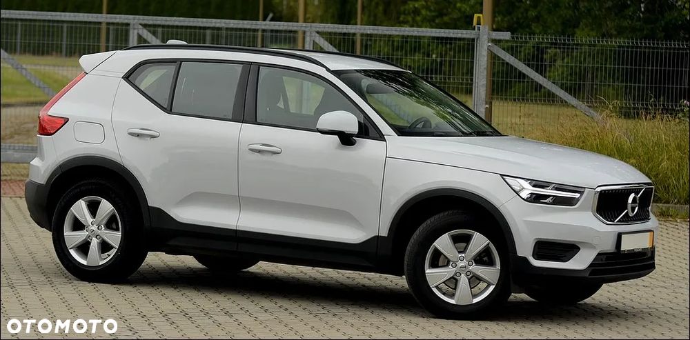 Volvo XC 40 D3 SCR Momentum - 12