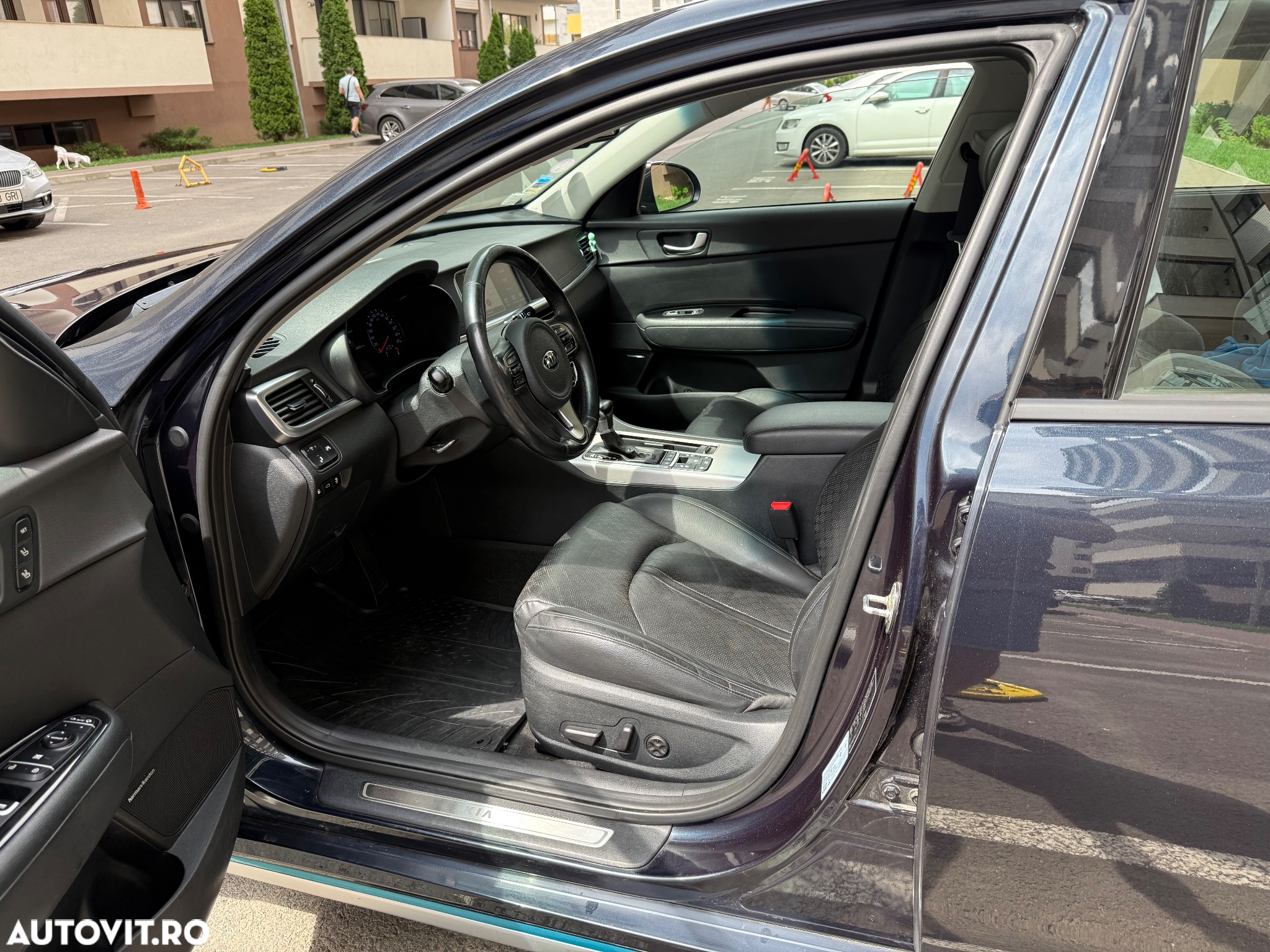 Kia Optima 2.0 GDI Plug-In Hybrid Attract - 11