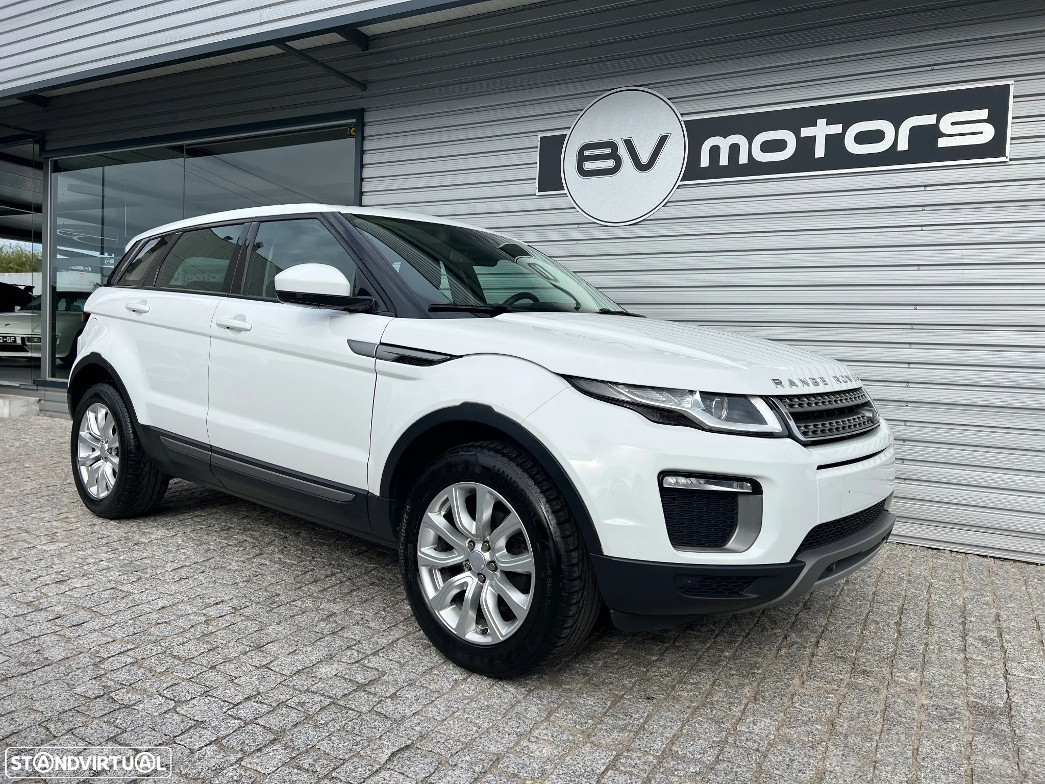 Land Rover Range Rover Evoque 2.0 D150 R-Dynamic S - 1