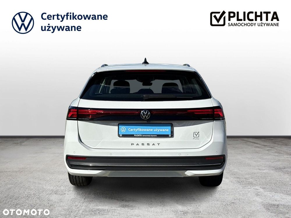 Volkswagen Passat - 4