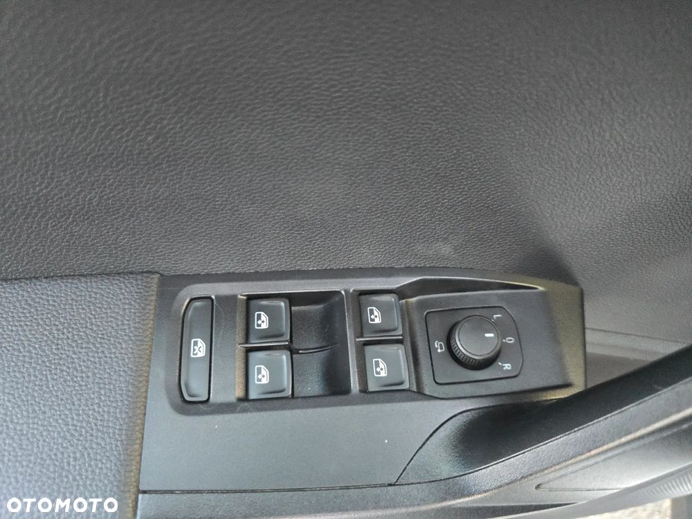 Seat Arona 1.0 TSI Xcellence S&S DSG - 17