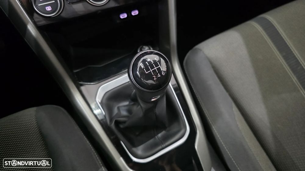 VW T-Roc 2.0 TDI Style - 35