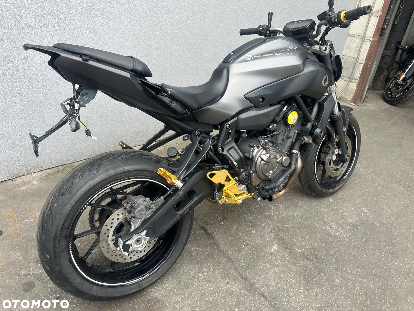 Yamaha MT - 2