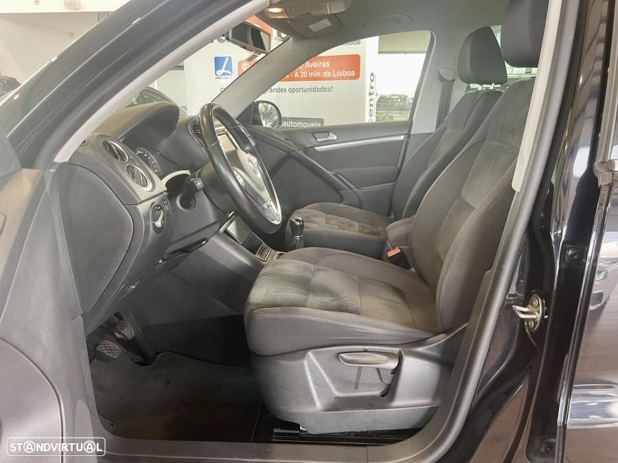VW Tiguan 2.0 TDi Sport BlueMotion - 9