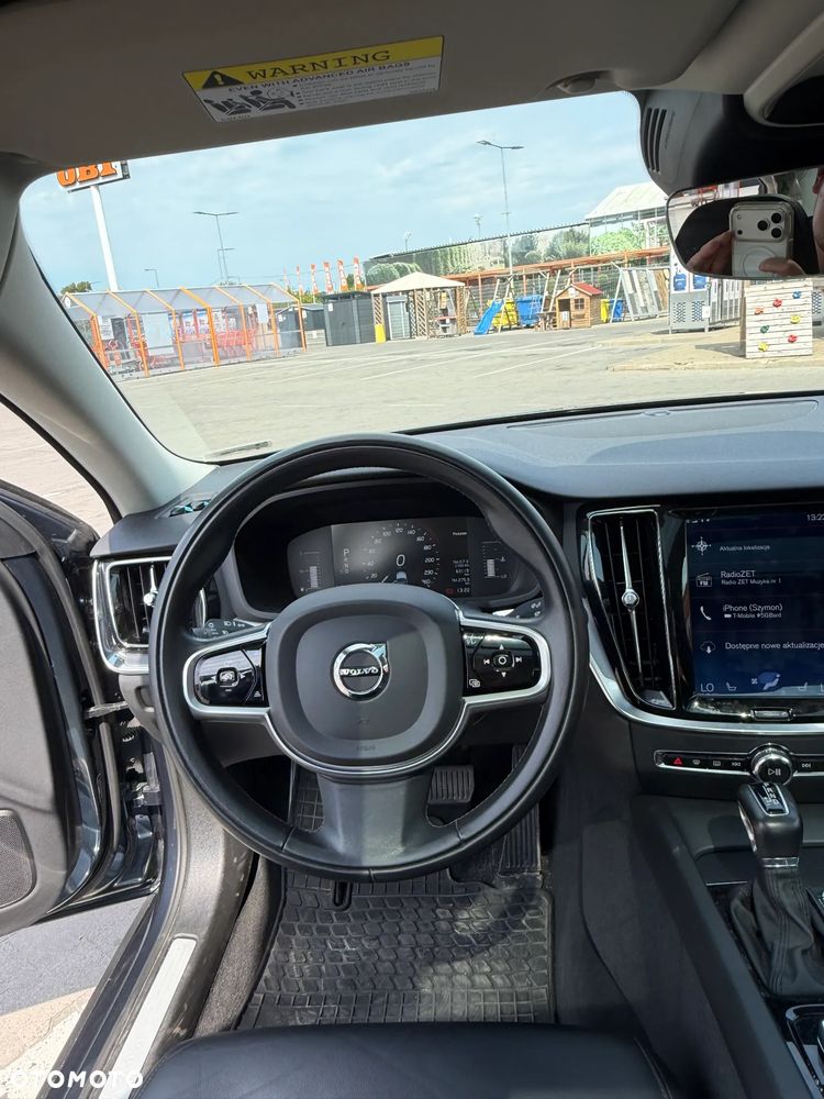 Volvo S60 T5 Momentum Pro - 22