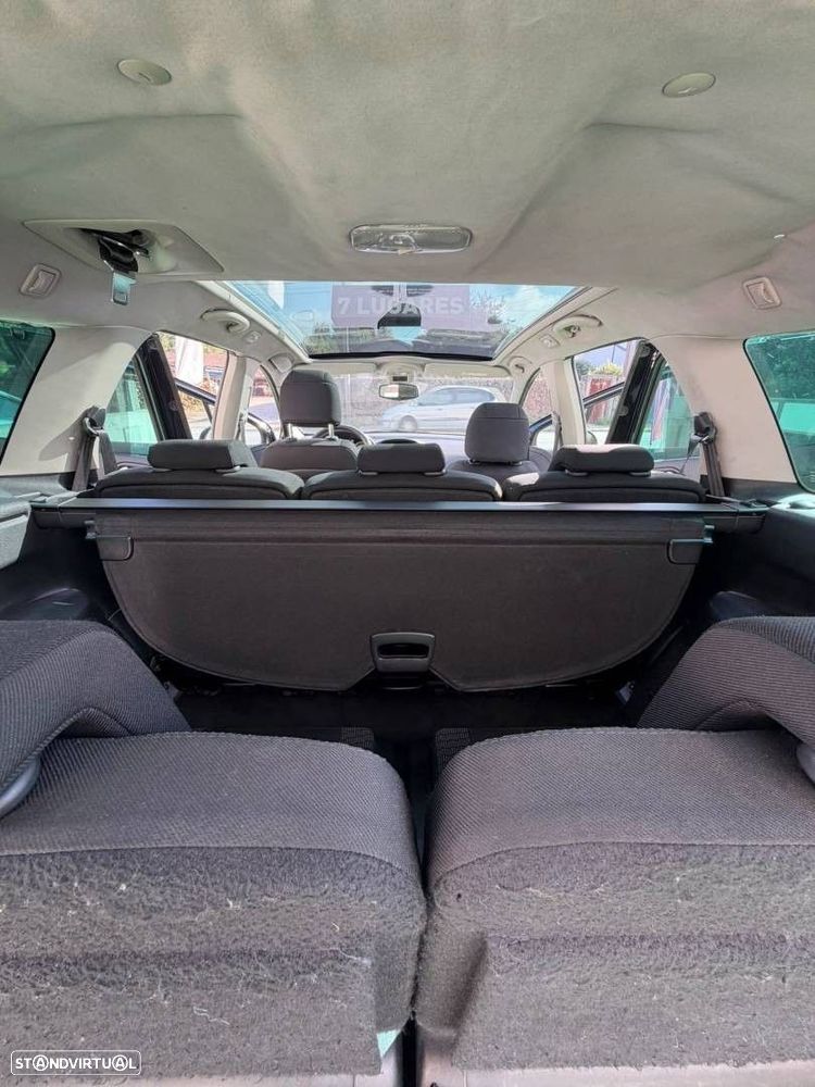 Peugeot 308 SW 1.6 HDi Executive CVM6 - 12