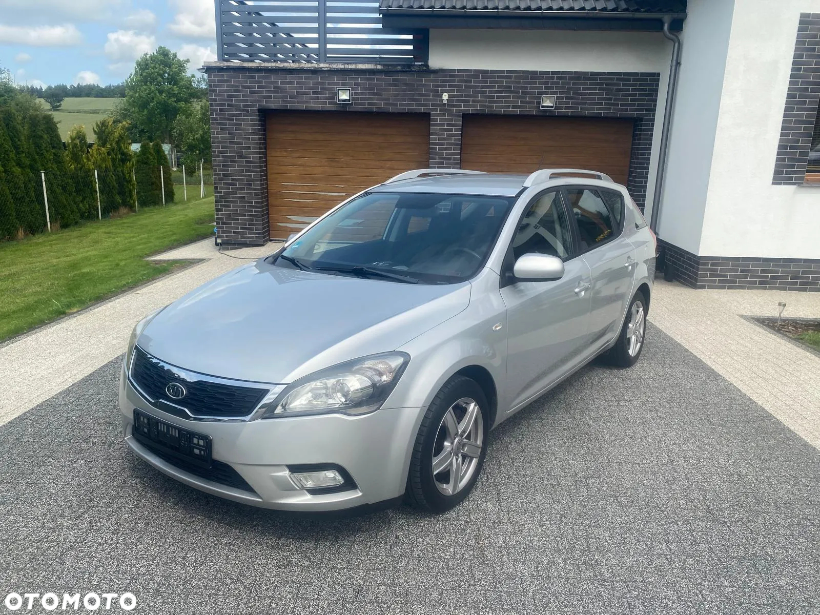 Kia Ceed - 12