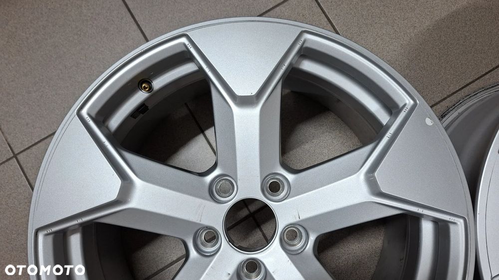 Felgi Aluminiowe 18 Volvo EX30 5x108 ET 46 - 13