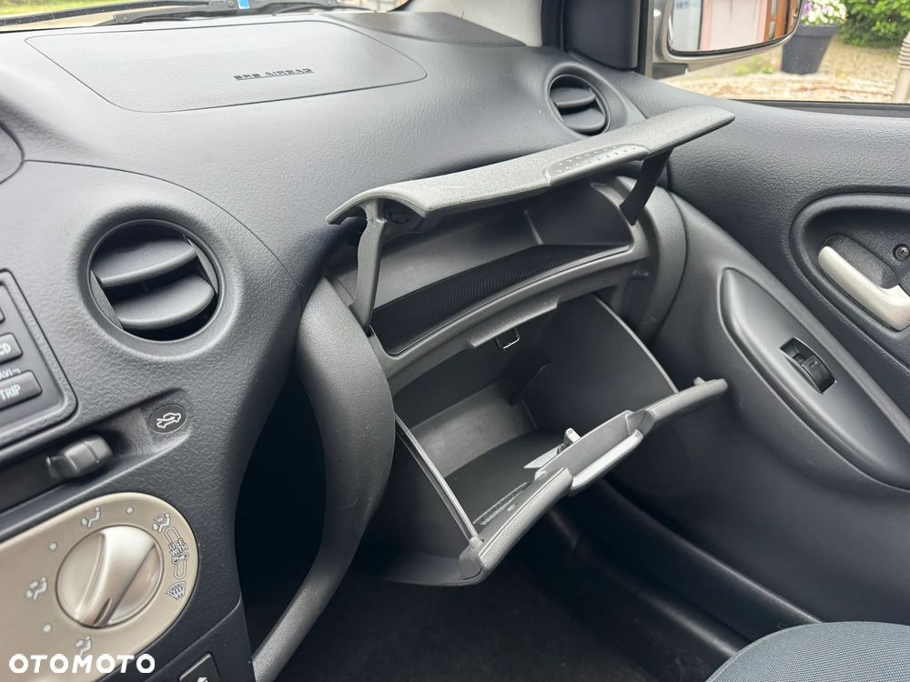 Toyota Yaris 1.3 Automatik Sol - 25