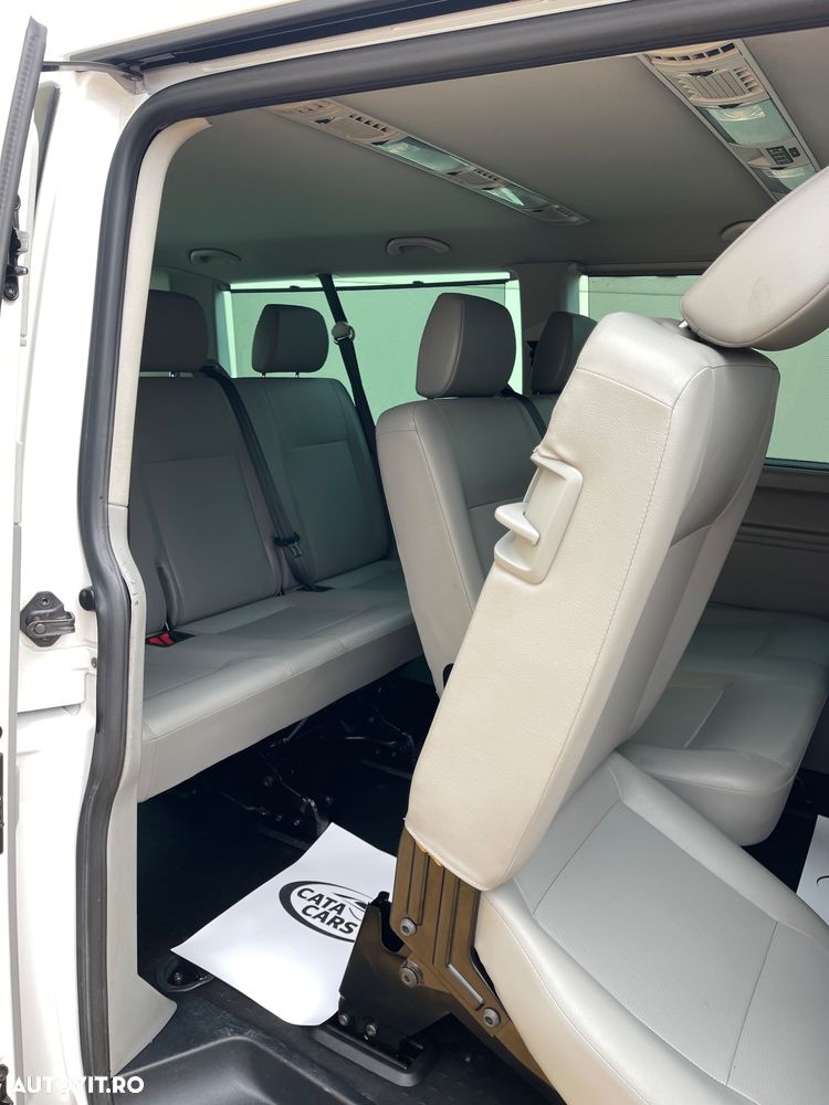 Volkswagen Caravelle - 25