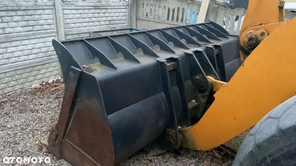 LOVOL ŁADOWARKA FOTON LOVOL 966F. - 9