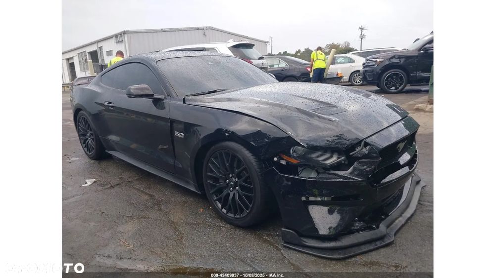 Ford Mustang - 3
