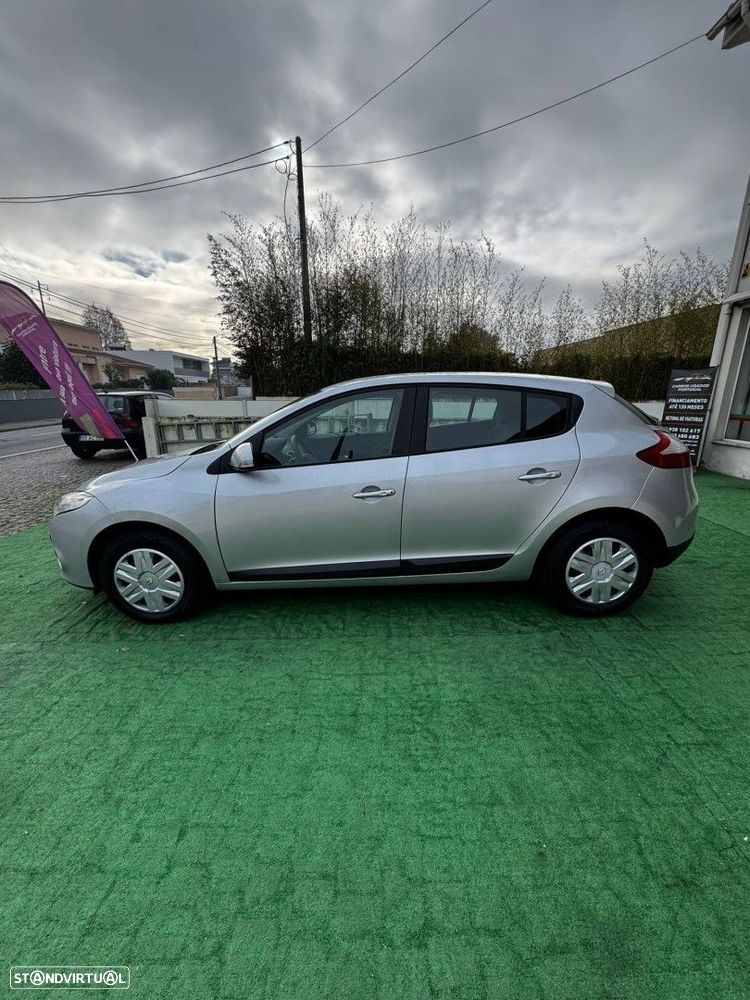 Renault Mégane 1.5 dCi Confort - 8
